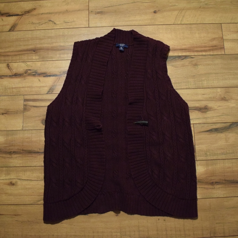 Maroon knitted vest